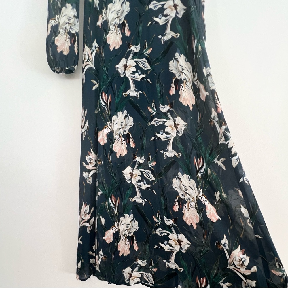 REFORMATION x HOUSE OF HACKNEY
Eteris Mayfair Dress in Navy - Size 4 - Picture 9 of 10